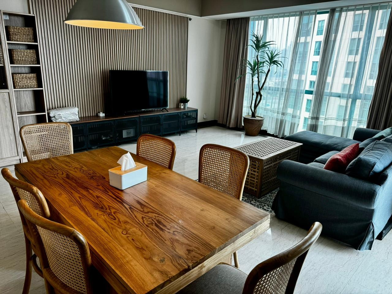 Disewakan Apartemen Casablanca Tipe 2+1 BR Kondisi Fully Furnished